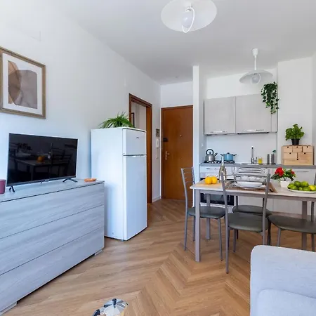Cisanello Lovely In Apartment